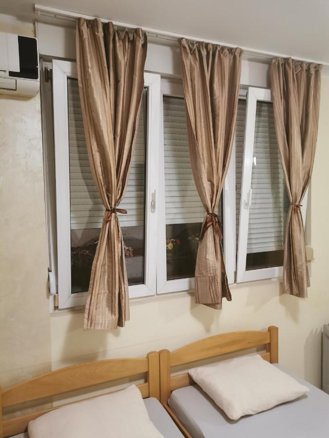 Appartamento Agape Downtown Belgrado Esterno foto