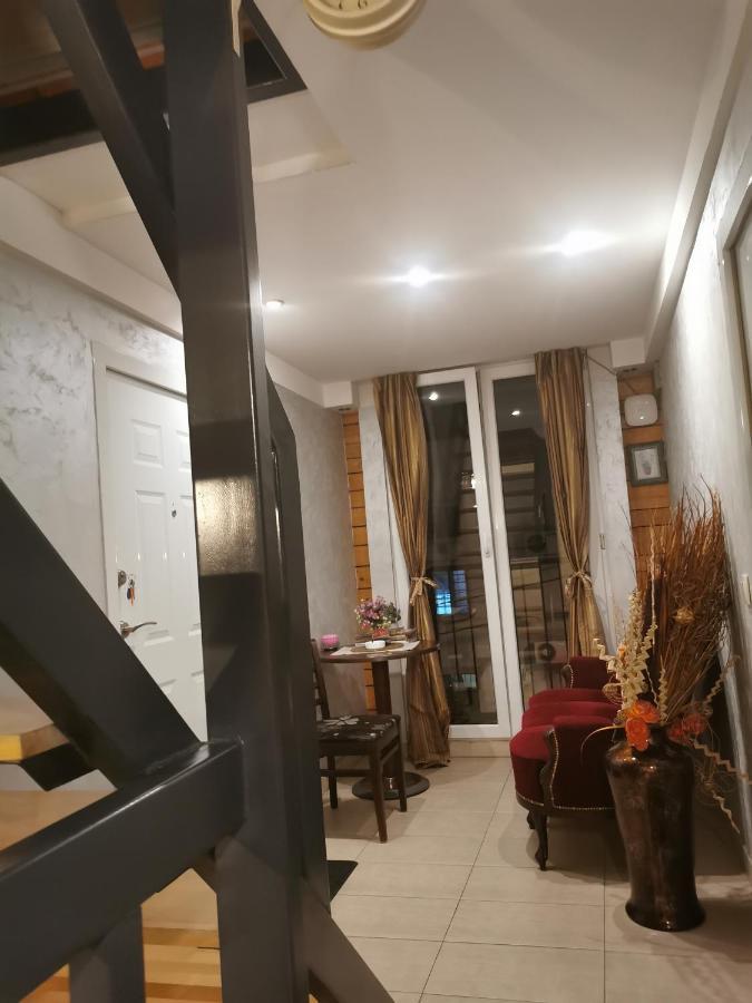 Appartamento Agape Downtown Belgrado Esterno foto