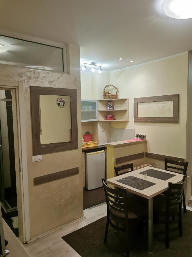Appartamento Agape Downtown Belgrado Esterno foto