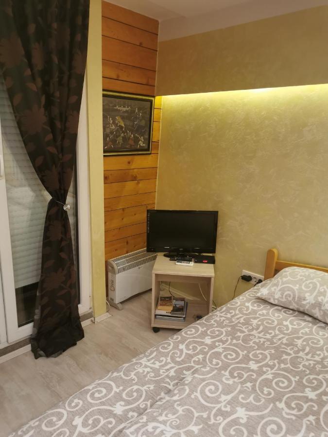 Appartamento Agape Downtown Belgrado Esterno foto