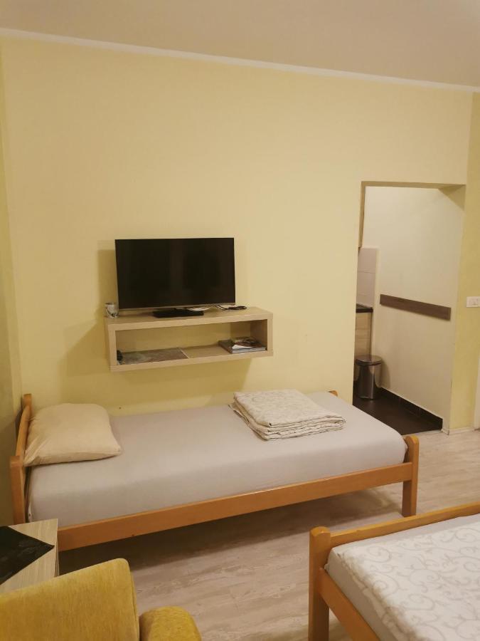 Appartamento Agape Downtown Belgrado Esterno foto
