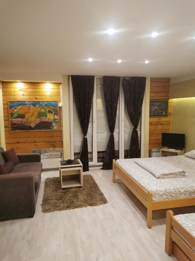Appartamento Agape Downtown Belgrado Esterno foto